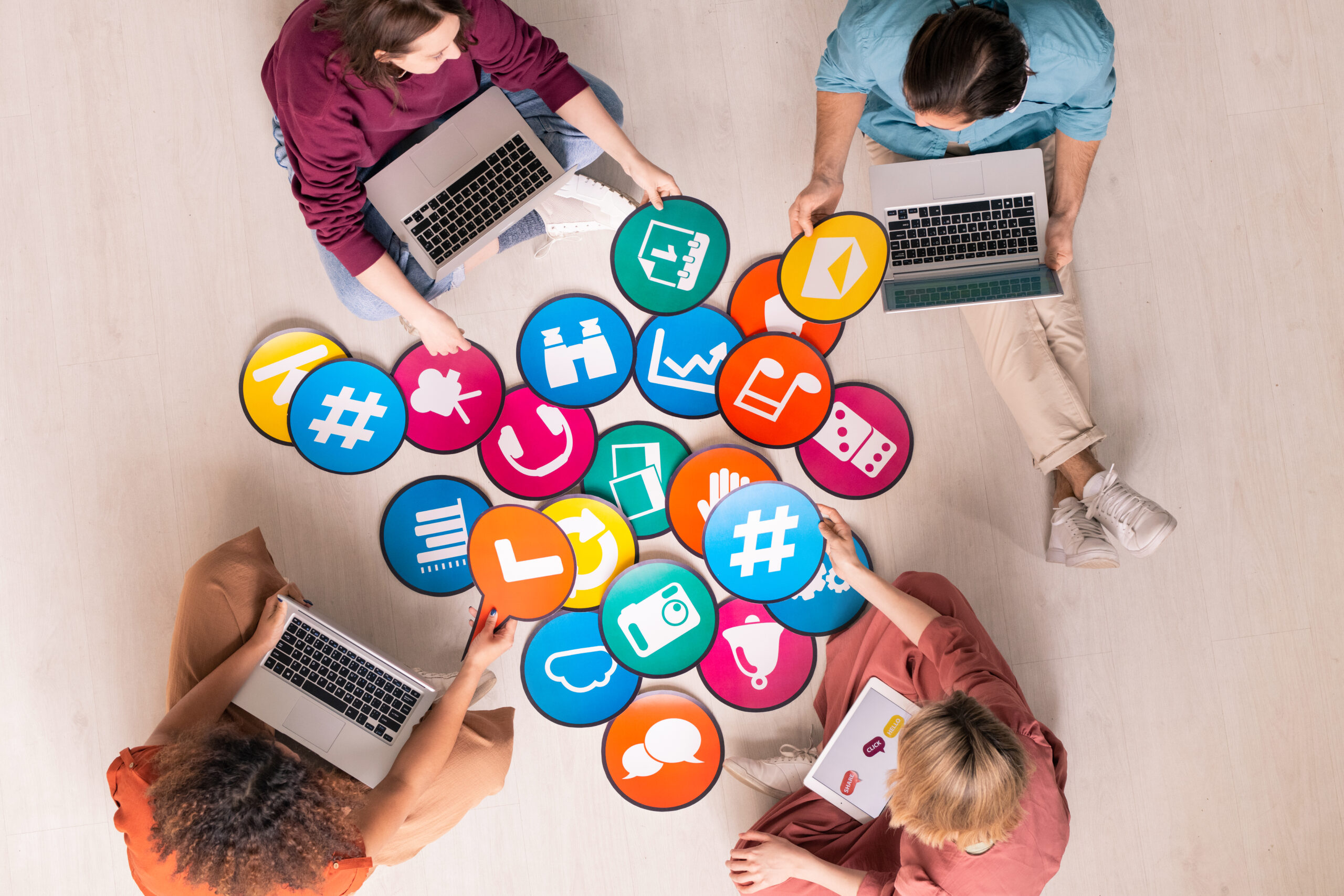 vignettes reseaux sociaux scaled
